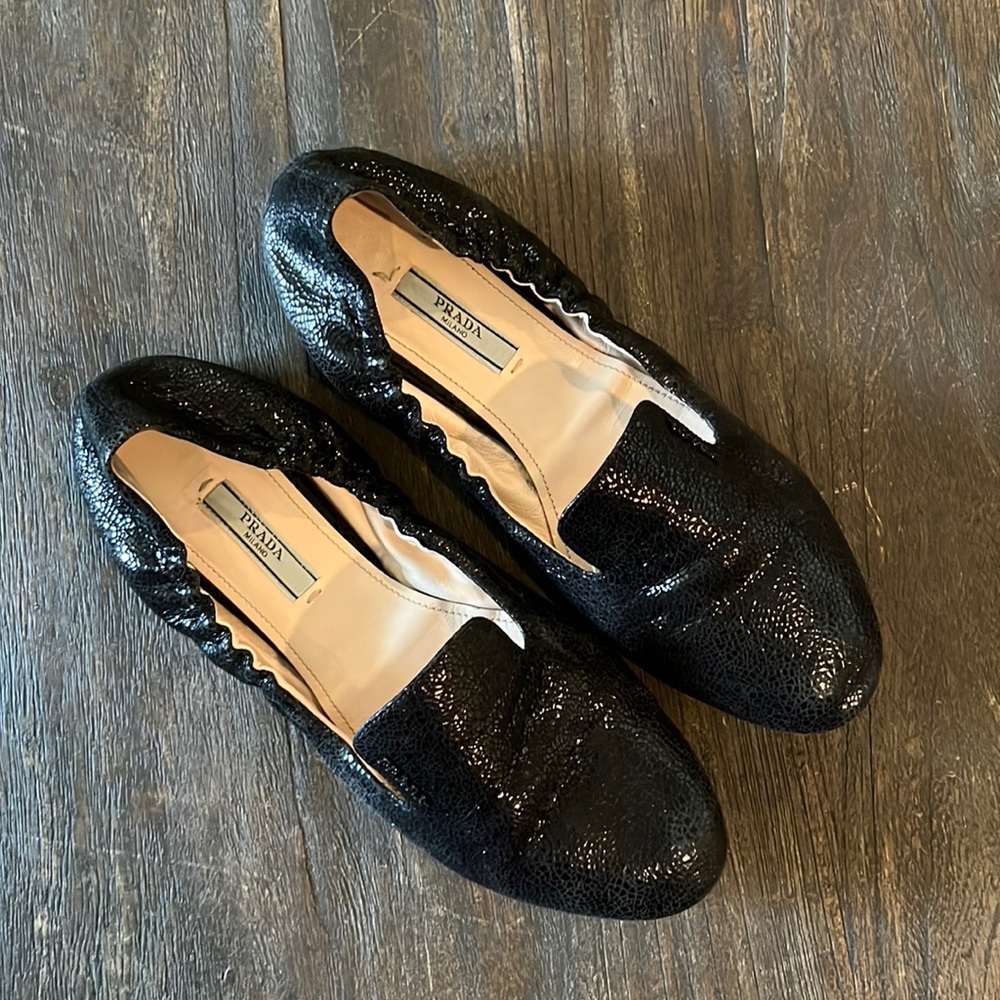 Prada Cracked Leather Smoking Slipper Black 39